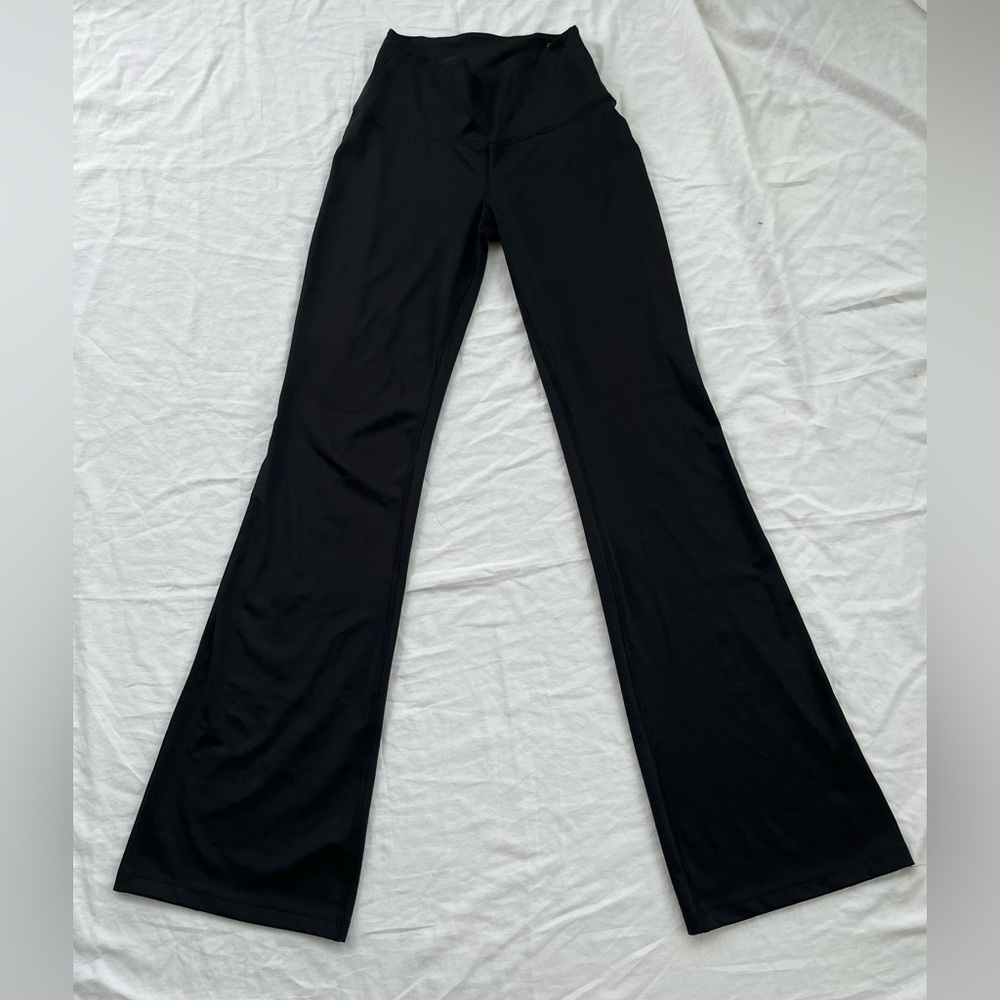 PINK WIDE LEG FLARE BLACK LEGGINGS NEVER BEEN WORN SIZE SMALL